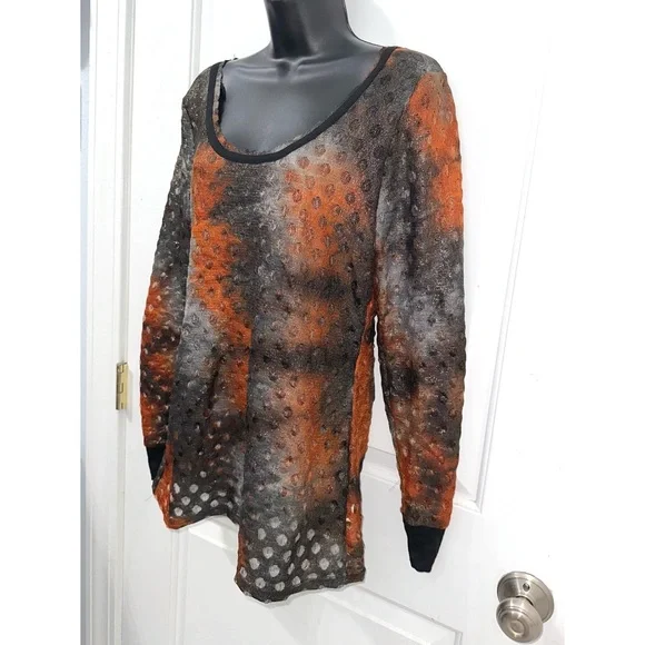 BKE brand women's long-sleeve burnout shirt w/ an orange and black ombre design - Picture 2 of 5